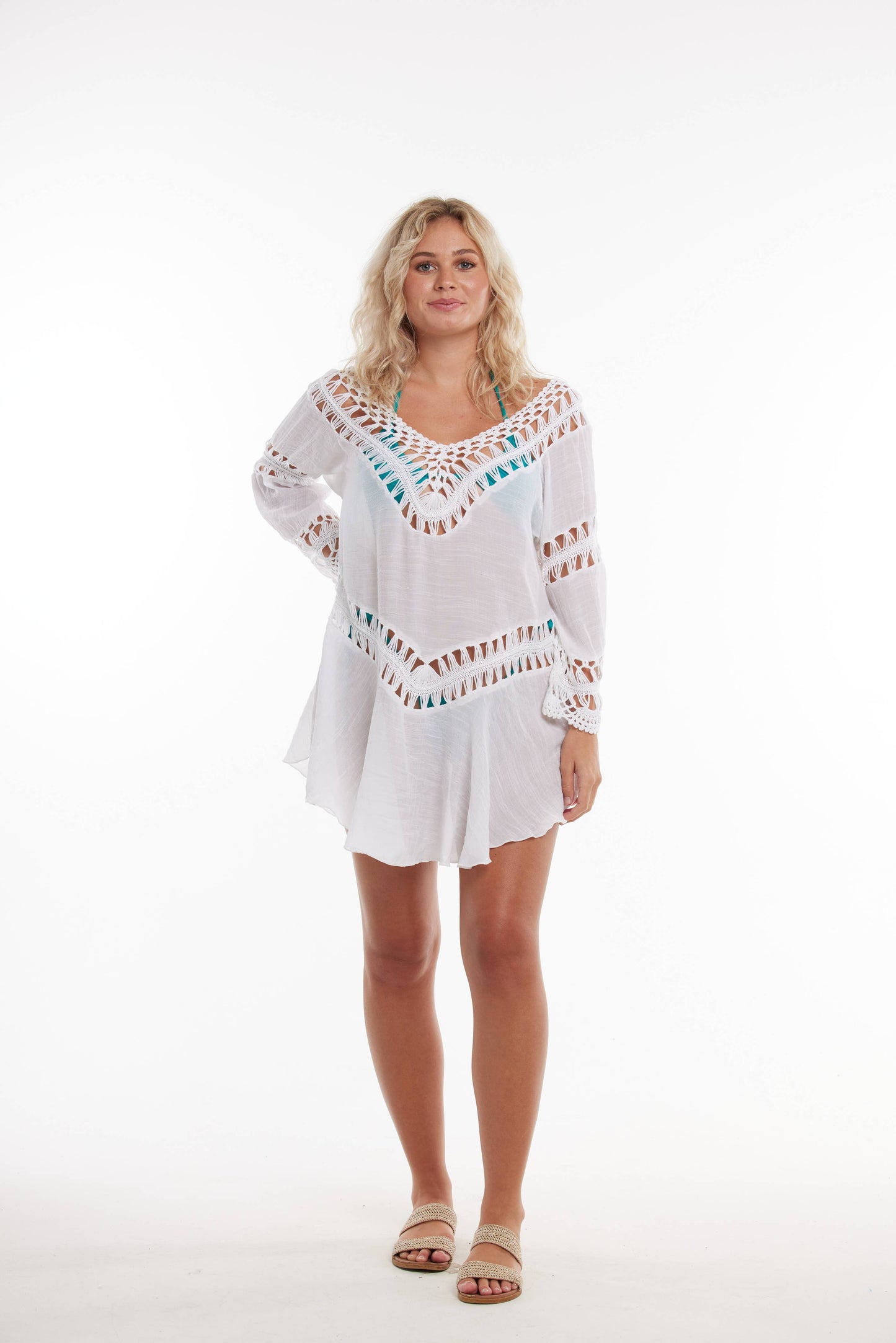 La Class - Hand-made Crochet Cover-up Tunic: Medium / White