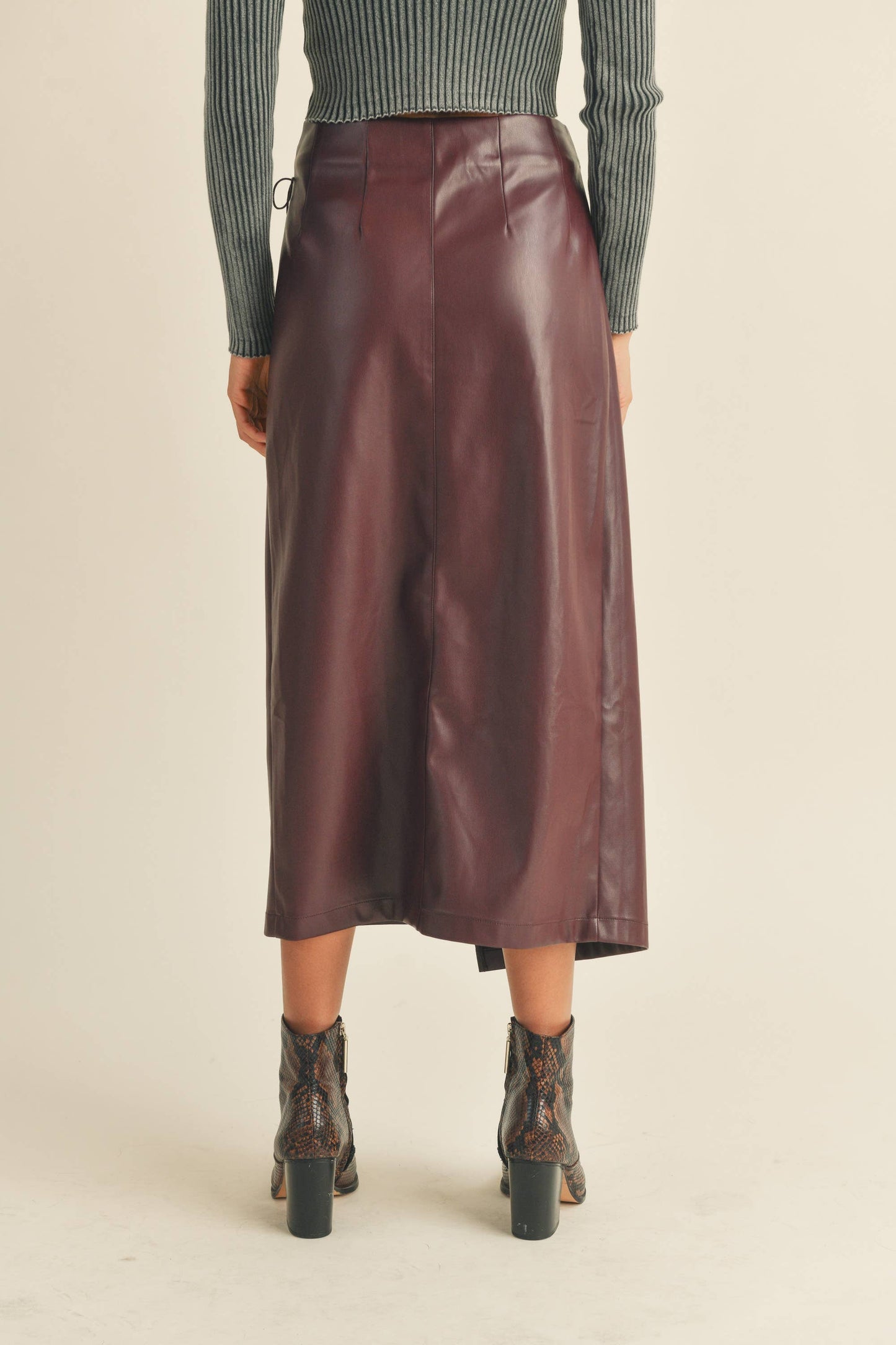 S1527   PLEATHER WRAP SKIRT: S / BLACK $75.00