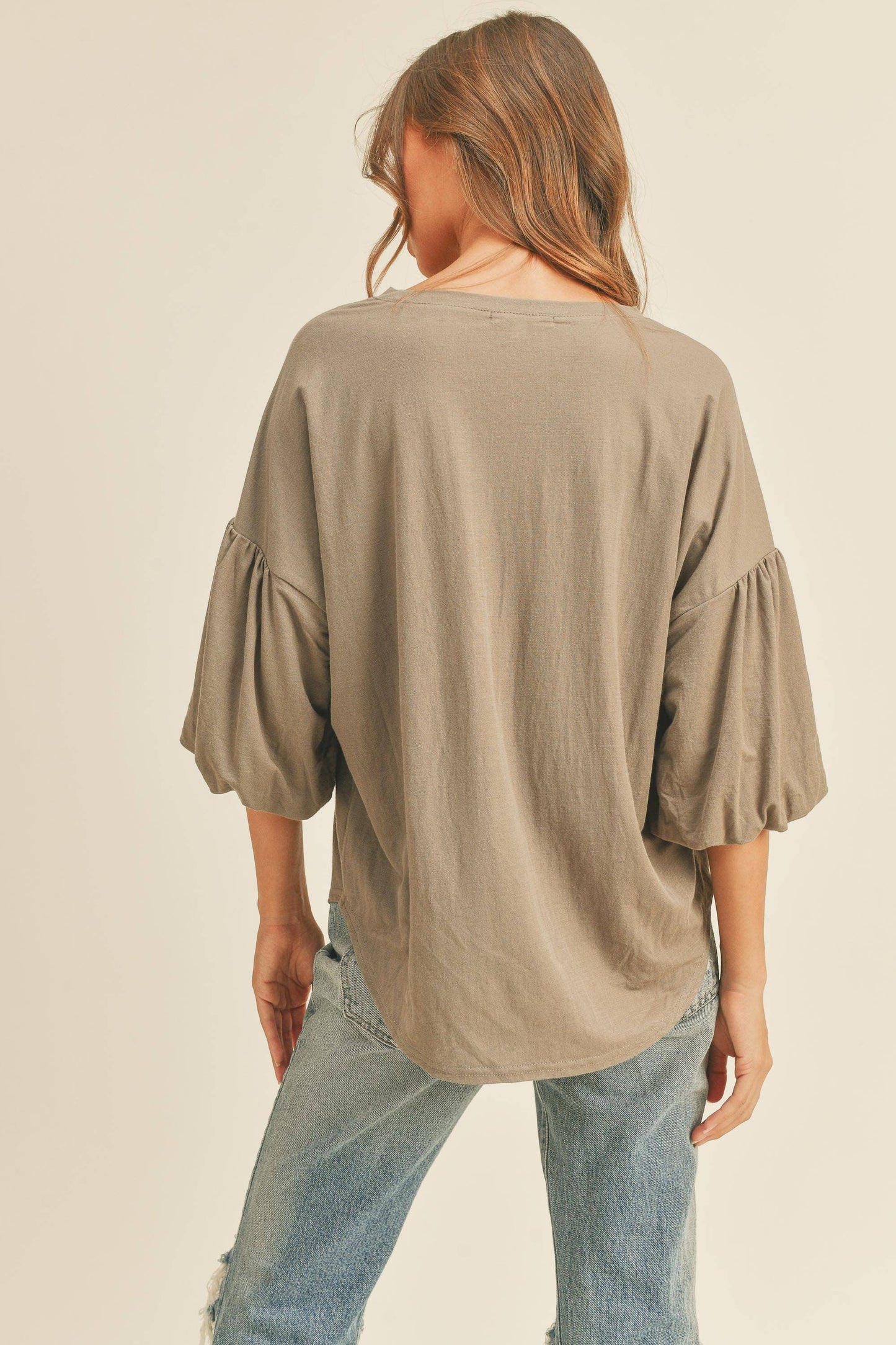 MMT1059 BUBBLE SLEEVE RAYON TOP: M / STONE $48.00