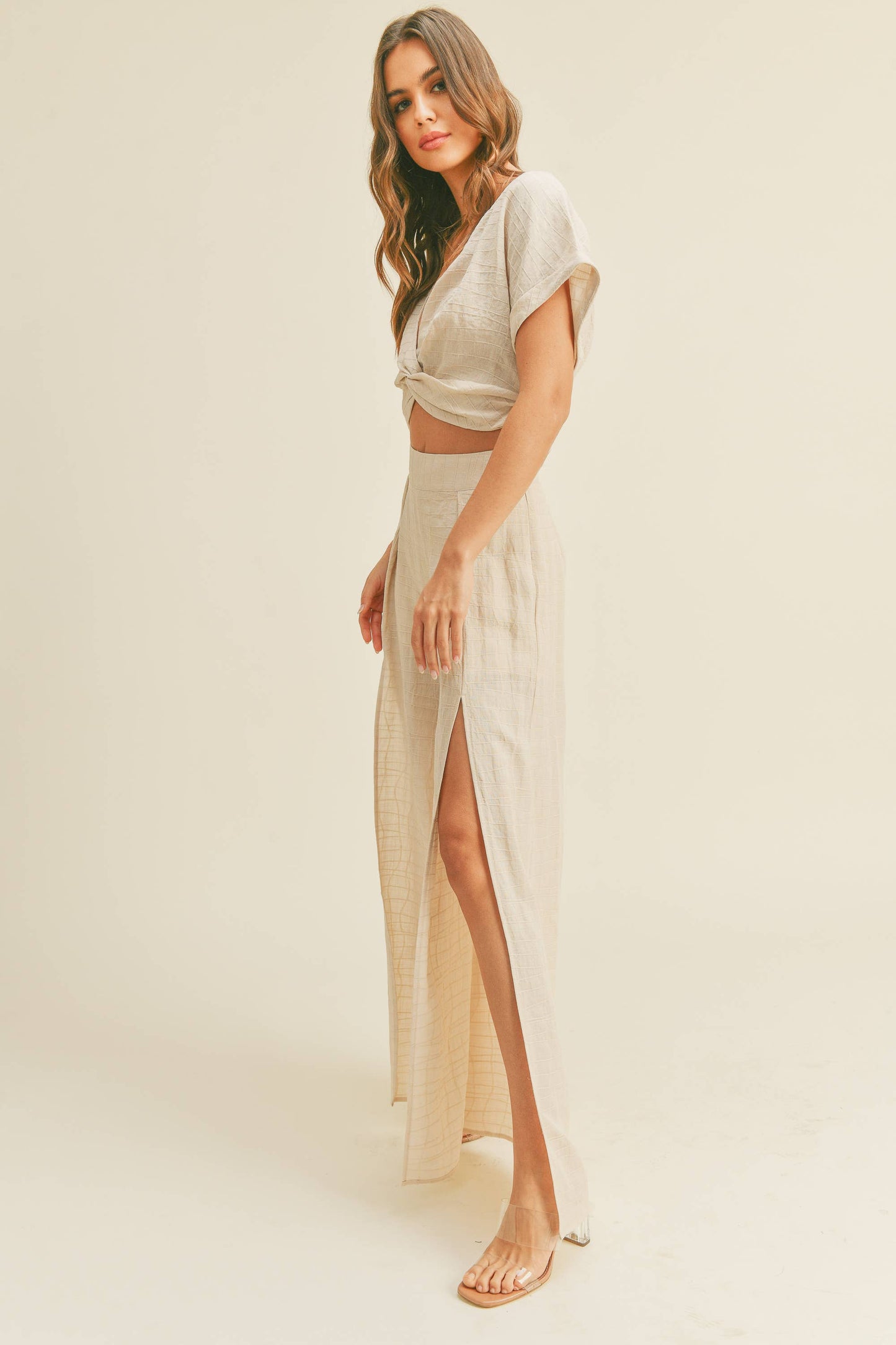 P1266 TEXTURED LINEN BLEND SLITED FRONT PANTS: COCOA / M $75.00