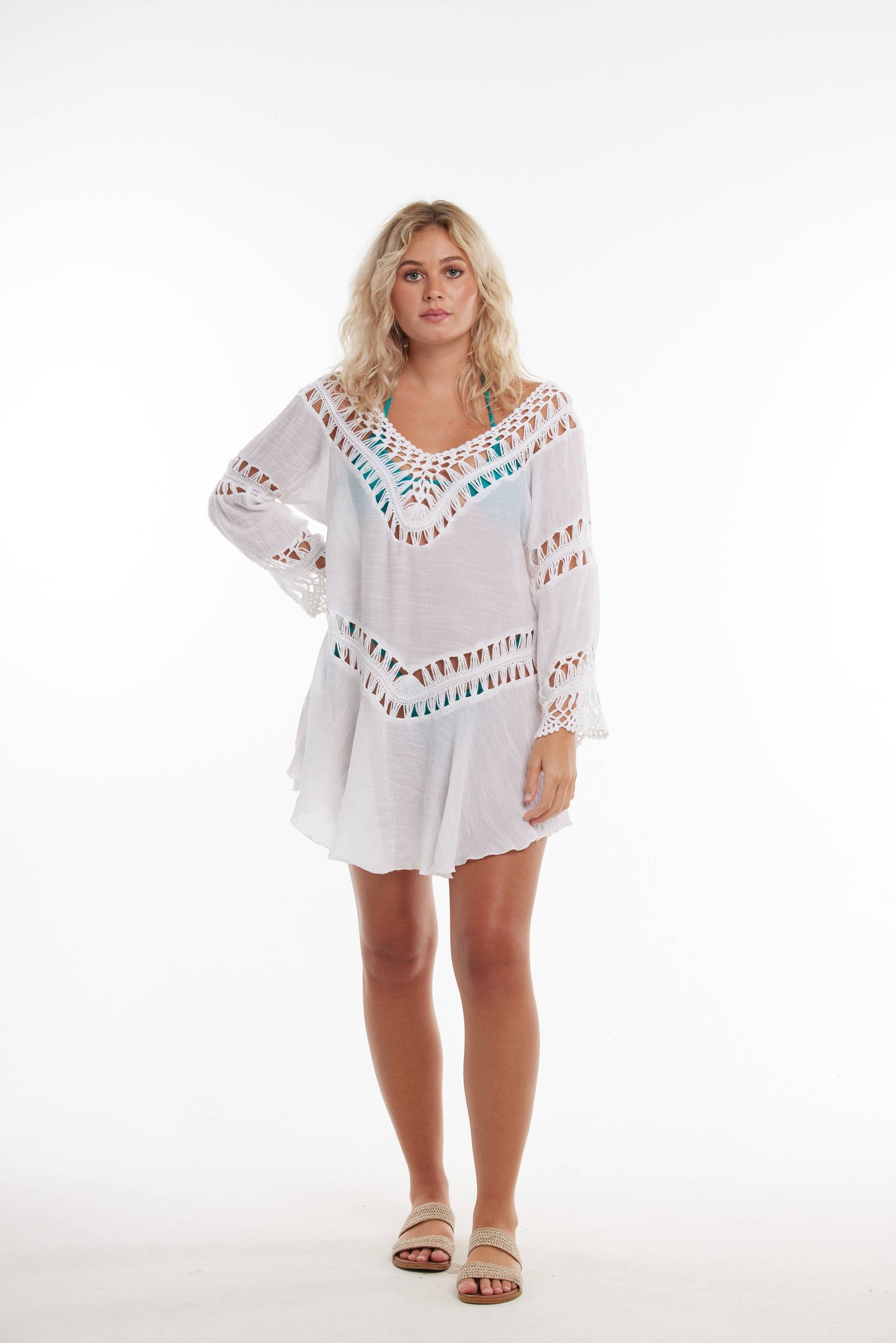 La Class - Hand-made Crochet Cover-up Tunic: Medium / White