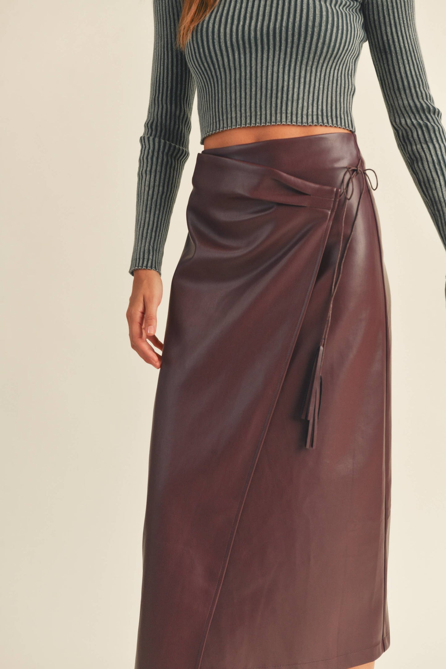 S1527   PLEATHER WRAP SKIRT: S / BLACK $75.00