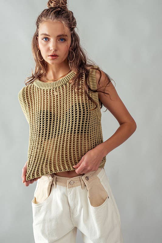 Urban Daizy - MINERAL WASH HOLLOW OUT CROCHET TOP: OLIVE / S-3/M-2/-L-1