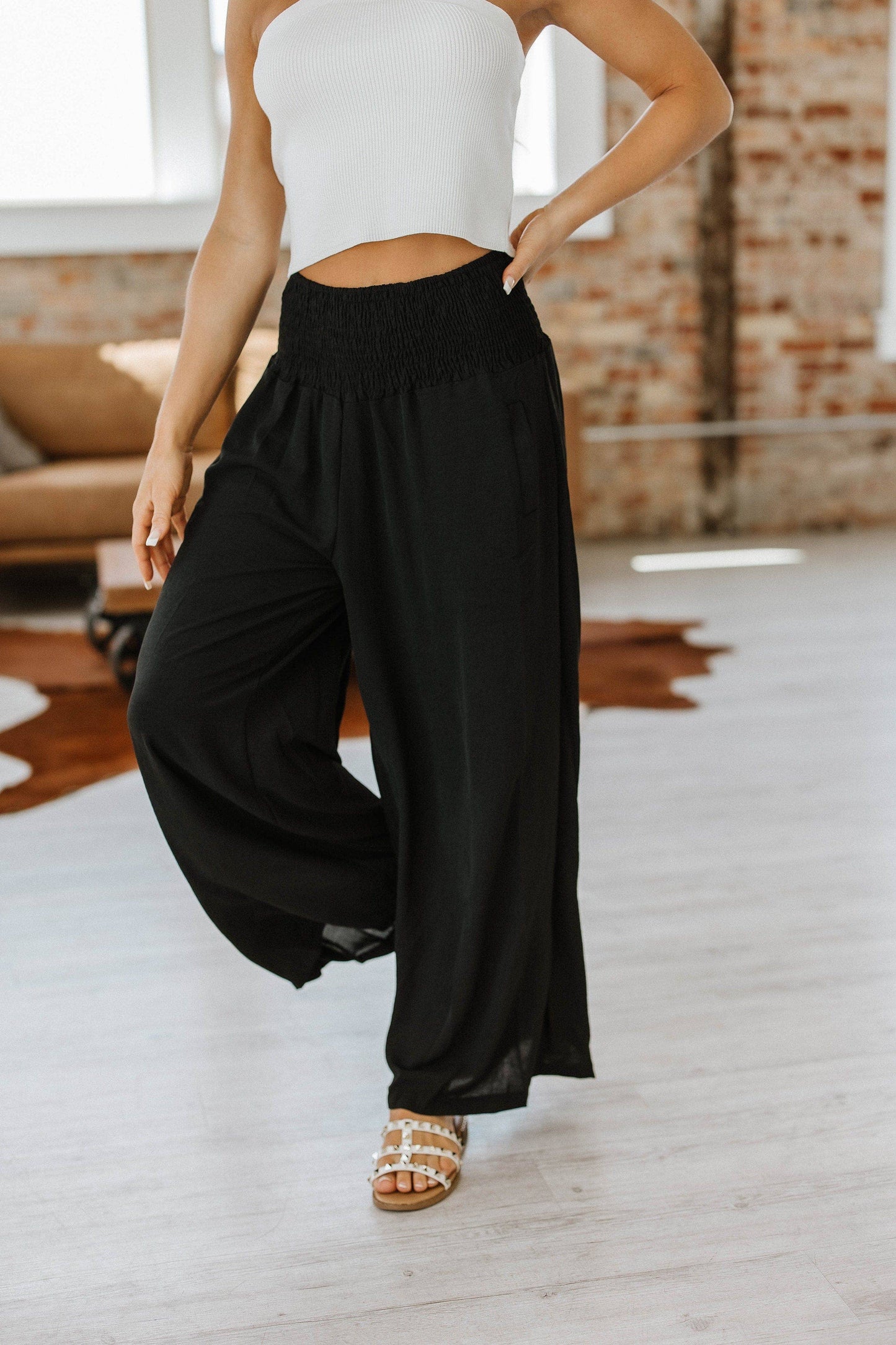 Hannah Smocked High Waisted Pants: L / Polyester / Black $48.00