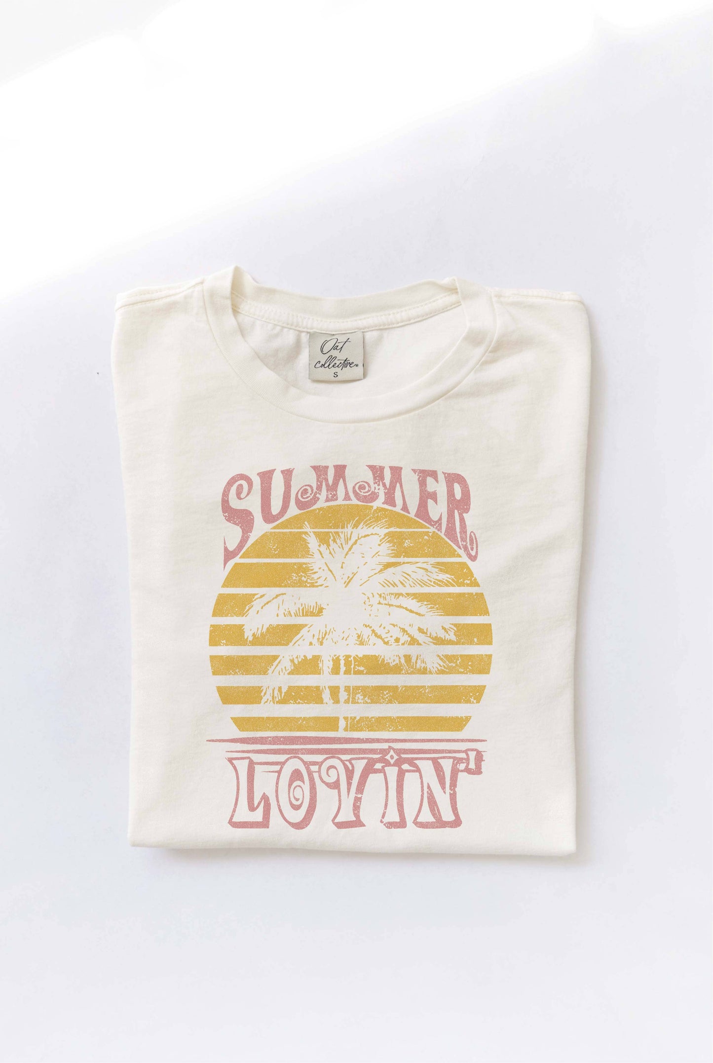 OAT COLLECTIVE - LARGE SUMMER LOVIN' Mineral Washed Graphic Top